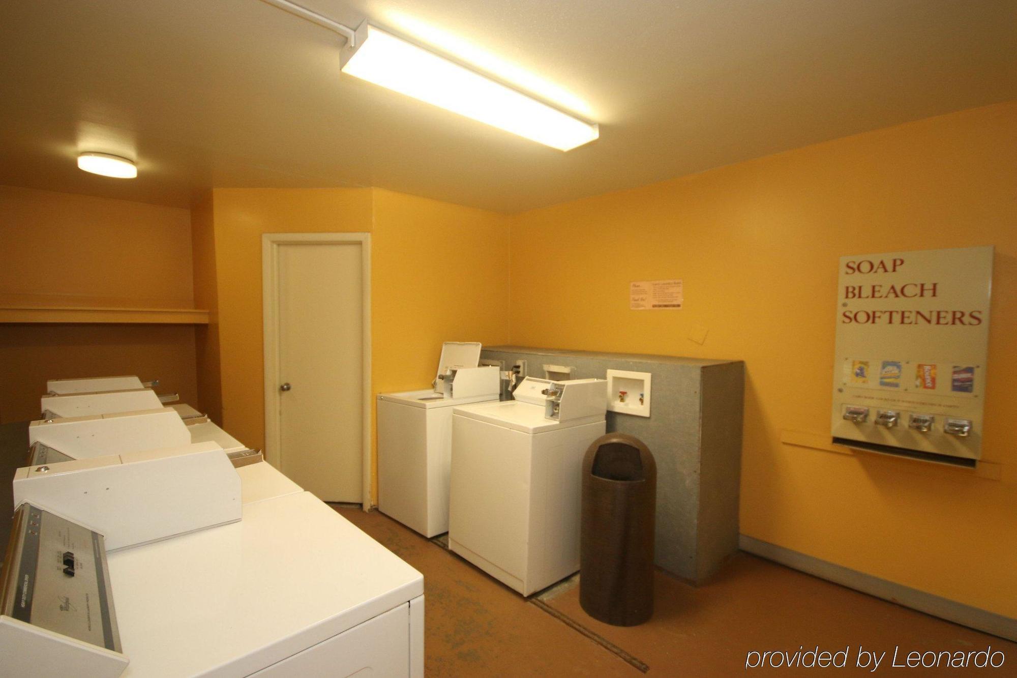 Royal Inn&Suites Charlotte Airport Extérieur photo