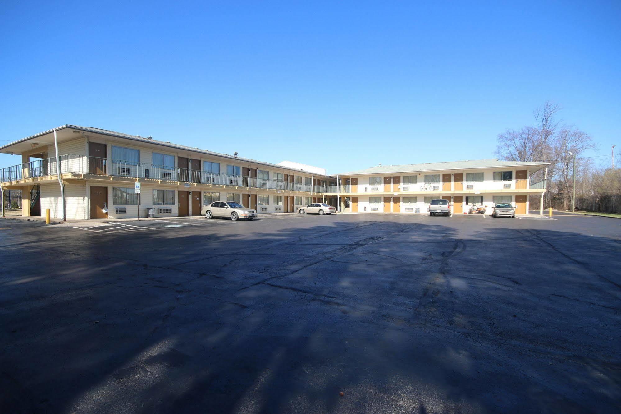 Royal Inn&Suites Charlotte Airport Extérieur photo